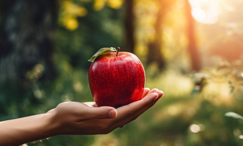 تناول التفاح في المساء